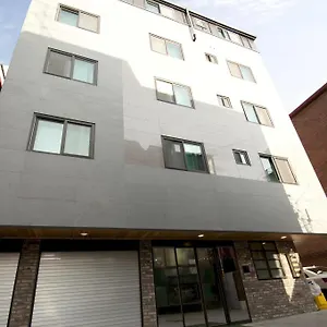 twin-rabbit-guesthouse.hotels-seoul.net/