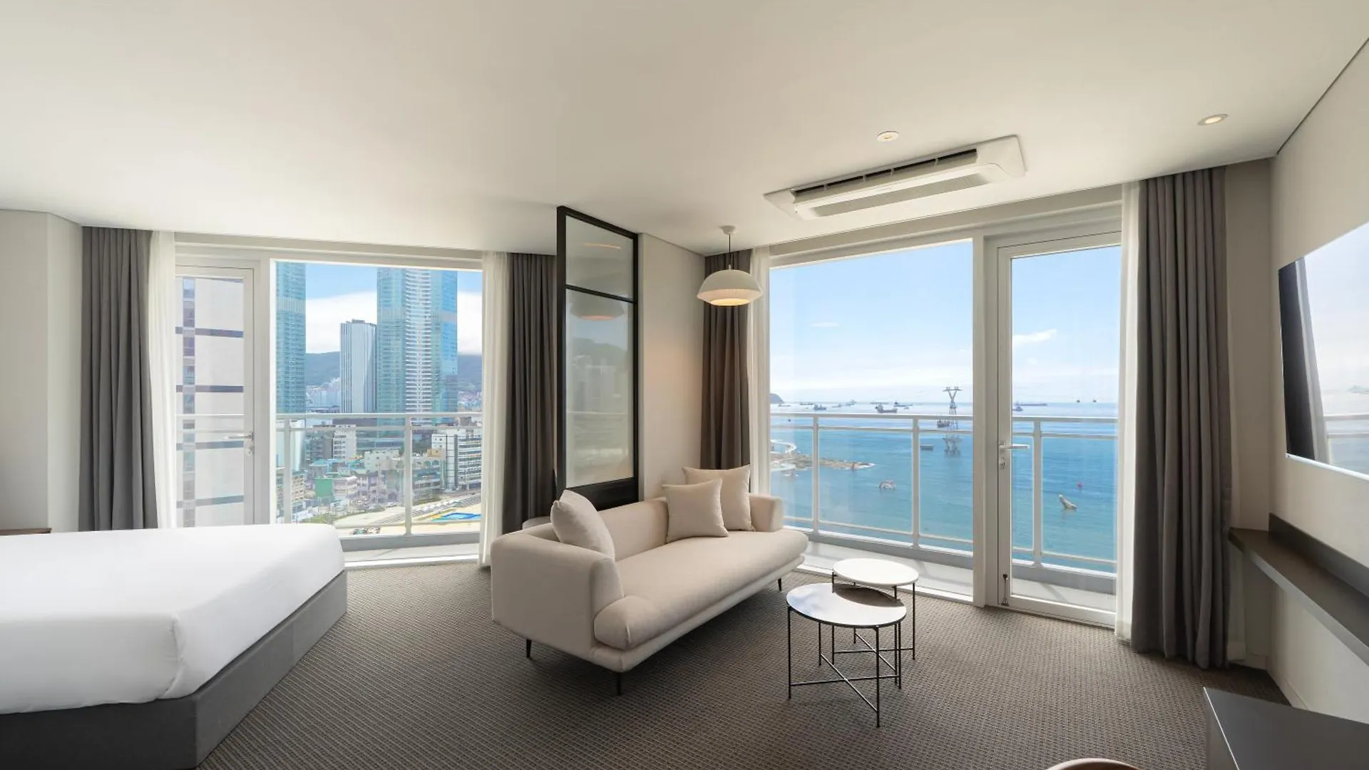 **** Отель Urbanstay Busan Songdo Beach Южная Корея